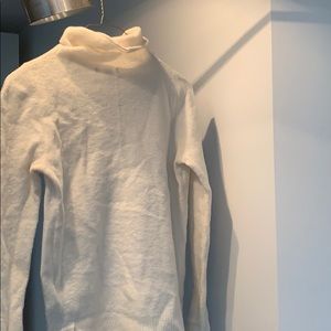 Banana republic cozy nude white sweater